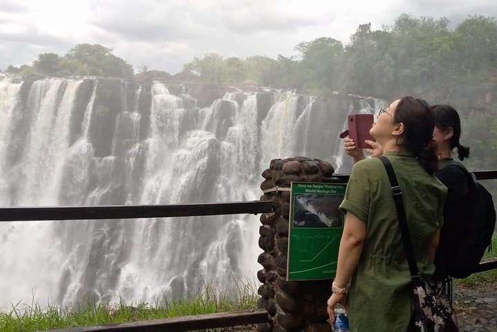 Victoria Falls Guided Tour — Mosi-oa-Tunya in Livingstone photo 5