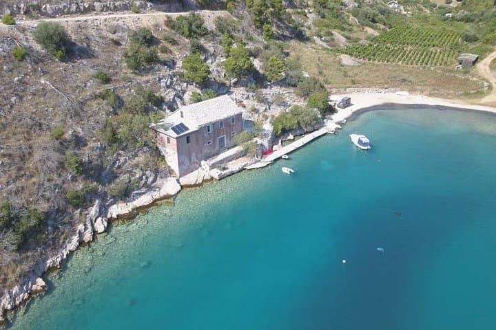 Explore Brac by 4WD: Vidova Gora, Škrip & Zlatni Rat with Local Tastings photo 3