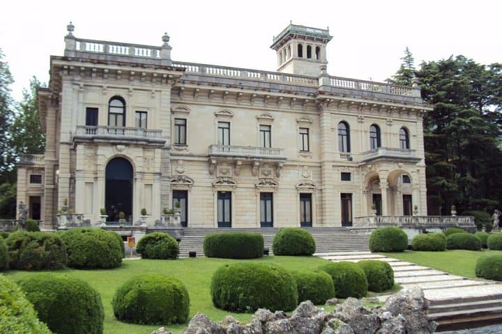Lake Como Villas Guided Tour: Balbianello, Carlotta & Melzi photo 4