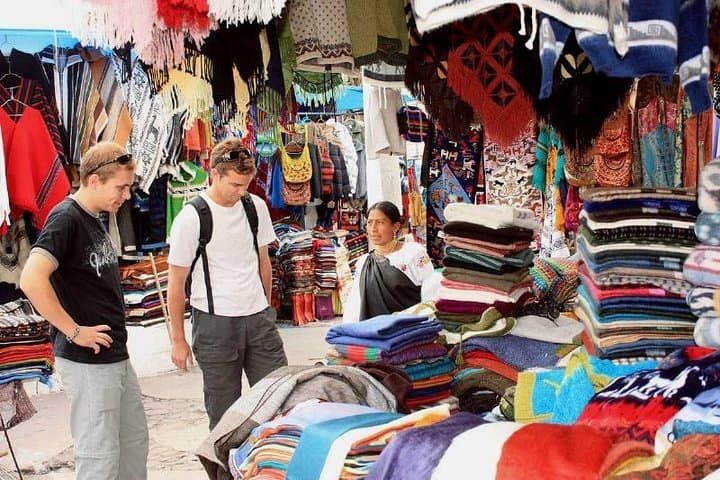 Private Full-Day Otavalo, Cuicocha & Cotacachi Tour from Quito