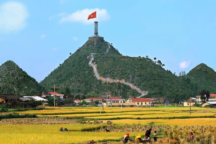 3-Day Ha Giang Loop Motorbike Tour — Ma Pi Leng, Dong Van & Nho Que photo 6