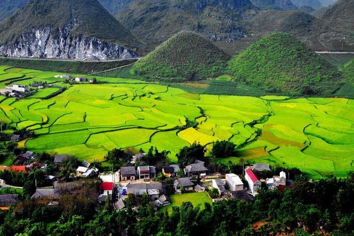 Ha Giang Loop 4-Day Adventure from Hanoi: Ma Pi Leng, Dong Van & Nho Que photo 3