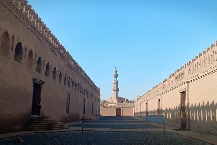 3-Day Pyramids, Cairo & Fayoum Oasis Tour — Giza, Sakkara & Wadi Rayan photo 3