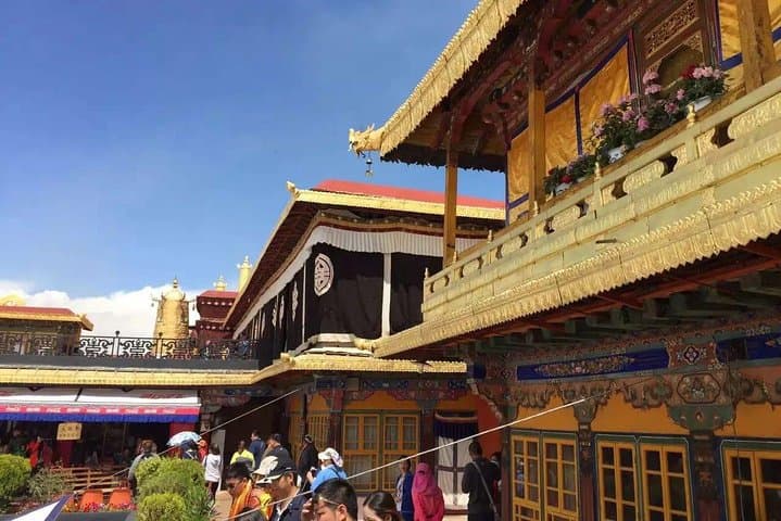 Tibet 8-Day Tour: Lhasa to Everest Base Camp — Itinerary, Permits & Practical Guide photo 6