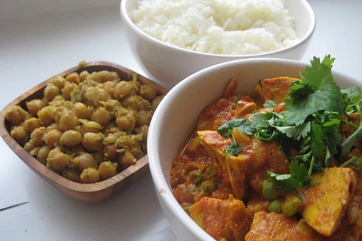 Pune Home Cooking Class with Local Chef Family — Traditional Maharashtrian Dinner Experience photo 3