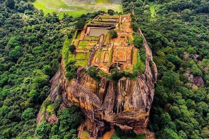 10-Day Dream Path of Sri Lanka: Private Cultural, Tea-Country & Wildlife Tour photo 3