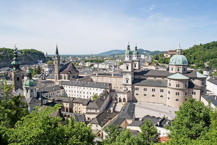 Eagle's Nest and Salzburg Private Tour — Kehlsteinhaus, Mirabell & Obersalzberg History photo 4