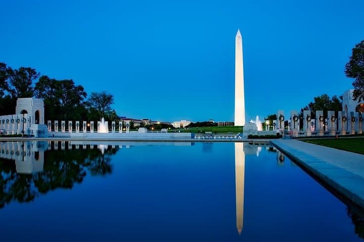 Moonlight Tour: Private 3-Hour Nighttime Washington DC Sightseeing