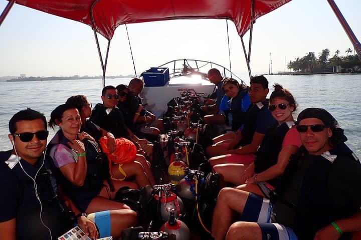 Discover Scuba Diving off Barú: Half-Day Guided Dives from Cartagena photo 3