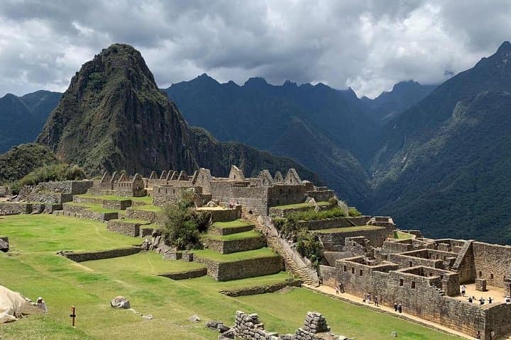 Classic Inca Trail to Machu Picchu: 4-Day Trek Guide