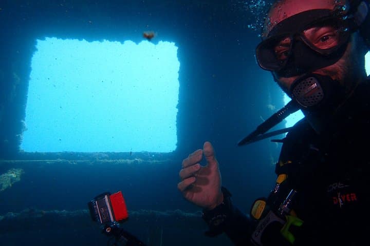 Cartagena Diving Departure: Two Reef & Wreck Dives for Certified Divers