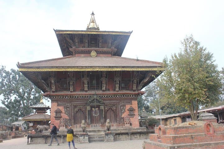 Chisapani to Nagarkot 3-Day Trek — Himalayan Sunrise, Shivapuri Forests & Changu Narayan photo 2