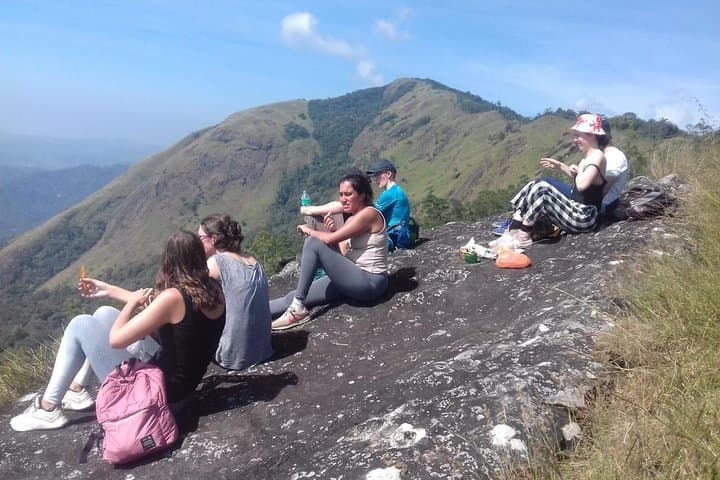 Munnar Mountain Hike and Tea-Plantation Sunset Escape