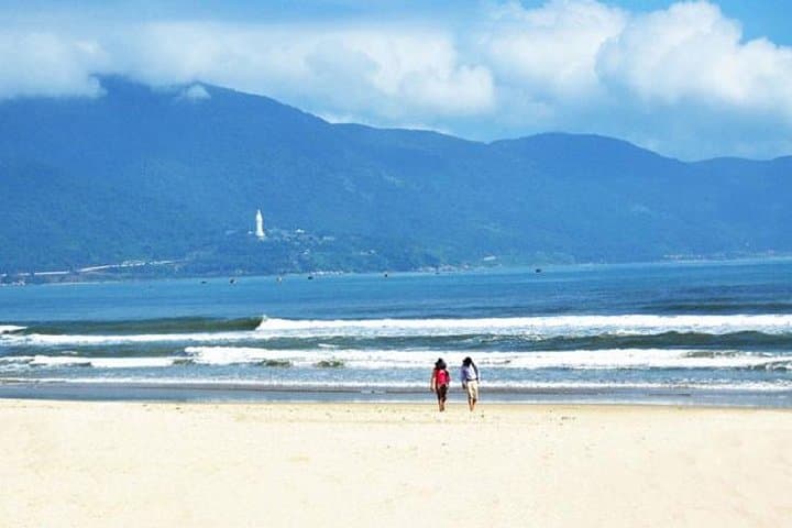 Hai Van Pass Private Transfer: Scenic Drive from Hoi An to Hue via Da Nang photo 3