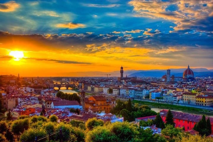 Explore Florence by Golf Cart: Private 1-Hour Historic Center Tour