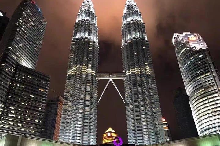 Half-Day Kuala Lumpur City Highlights Tour: Temples, Towers & Local Flavors photo 3