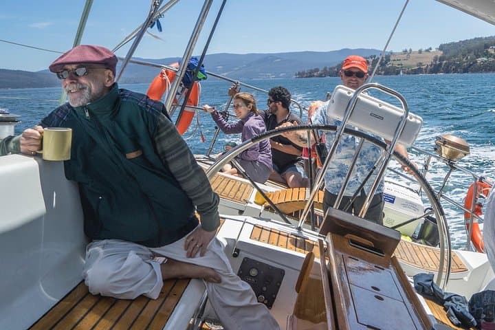 Hobart Sailing Experience: 3-Hour Maxi Yacht Sail on the Derwent photo 2