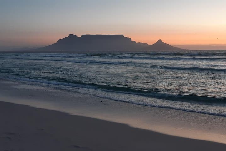 Table Mountain to Cape Point: Full-Day Cape Town Scenic Private Tour