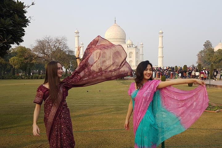 Jaipur to Agra Day Tour: Taj Mahal, Agra Fort & Fatehpur Sikri in One Day photo 2