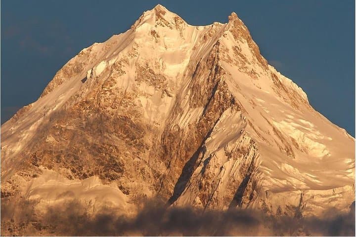 Manaslu Circuit Trek: 15-Day Larkya La Pass Adventure in Nepal photo 1