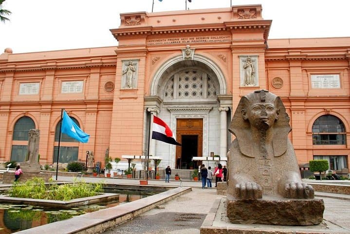 Cairo Private Day Tour: Egyptian Museum, Sultan Hassan & Khan el-Khalili Walk photo 2