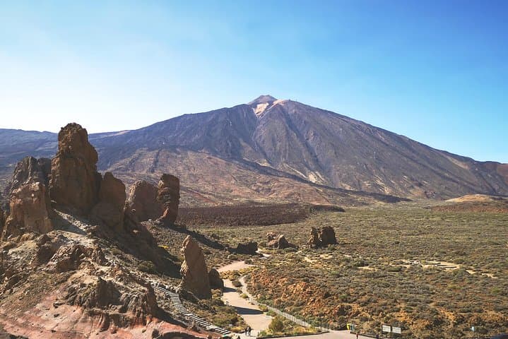 Teide National Park Small-Group Tour: Roques de García, Pico Viejo & Lava Fields