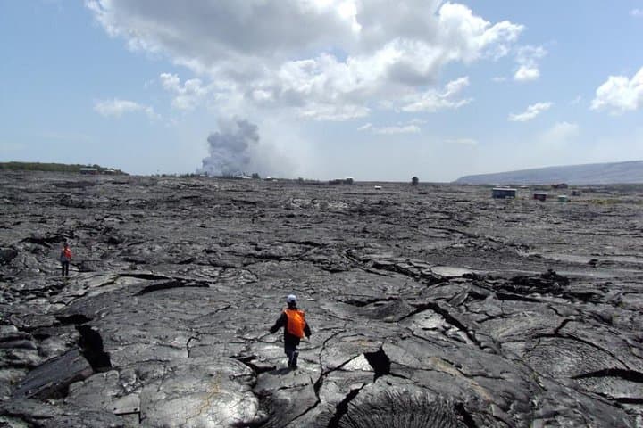 Oahu to Big Island Volcano Helicopter & Hilo Day Tour photo 3