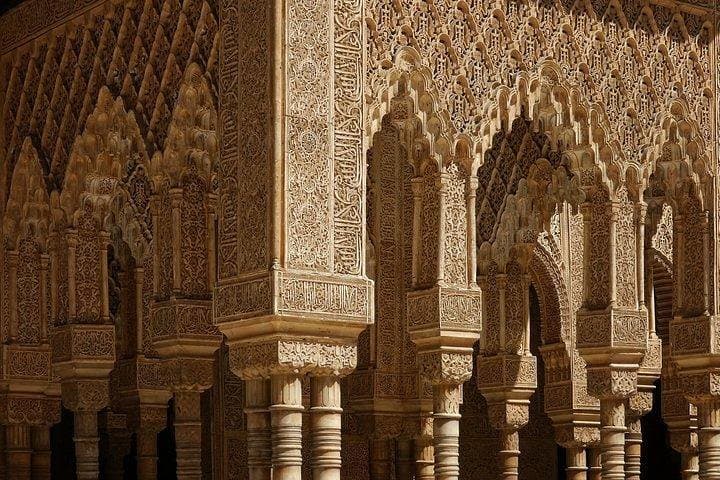 Private Alhambra and Granada Tour: Nasrid Palaces, Generalife & Albaicín photo 3