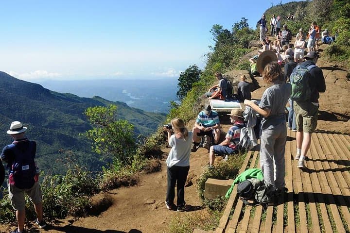 4-Day Horton Plains Hike and Kandy–Nuwara Eliya Scenic Train Tour photo 3