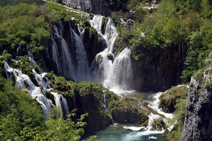 Plitvice Lakes from Zagreb: Guided Walk with Reserved Tickets, Shuttle & Boat photo 5