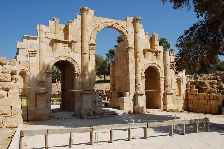 3-Day Jordan Tour: Jerash, Dead Sea, Petra & Wadi Rum photo 3