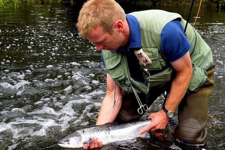 Connemara Atlantic Salmon & Sea Trout Fishing — Full-Day Guided Ghillie Experience photo 4