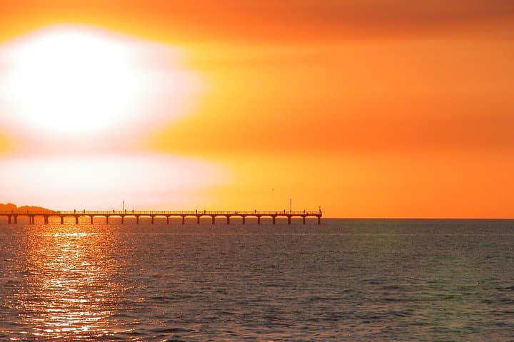 Hervey Bay Champagne Sunset Sail — Fraser Island Sunset Cruise photo 6