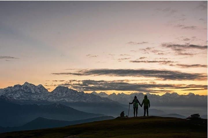 Pikey Peak Trek: Sunrise Over Everest on a 8–10 Day Sherpa Ridge Trek