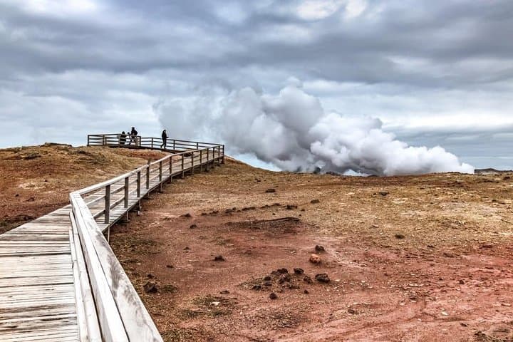 Reykjanes Peninsula: Geothermal Fields, Rugged Coastline & Blue Lagoon Day Tour photo 6