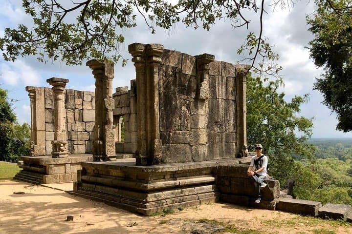 Uncharted Ceylon: A 7-Day Private Journey Through Sri Lanka’s Ancient Kingdoms and Wild Valleys photo 3