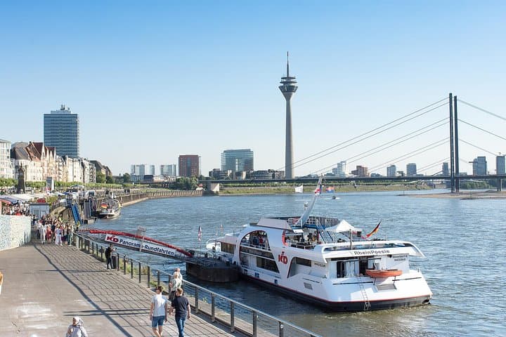 Düsseldorf Rhine Sightseeing Cruise — 1-Hour Panorama from the Old Town photo 6