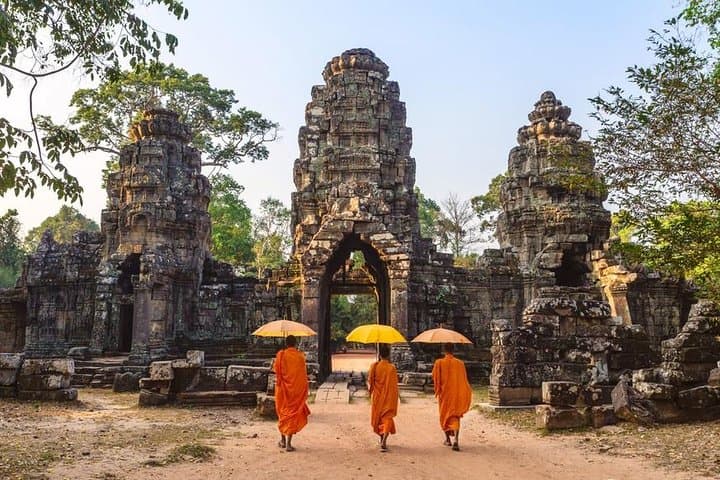 Angkor Wat Balloon Ride & Khmer Lunch – Tethered Balloon over Ancient Temples photo 2