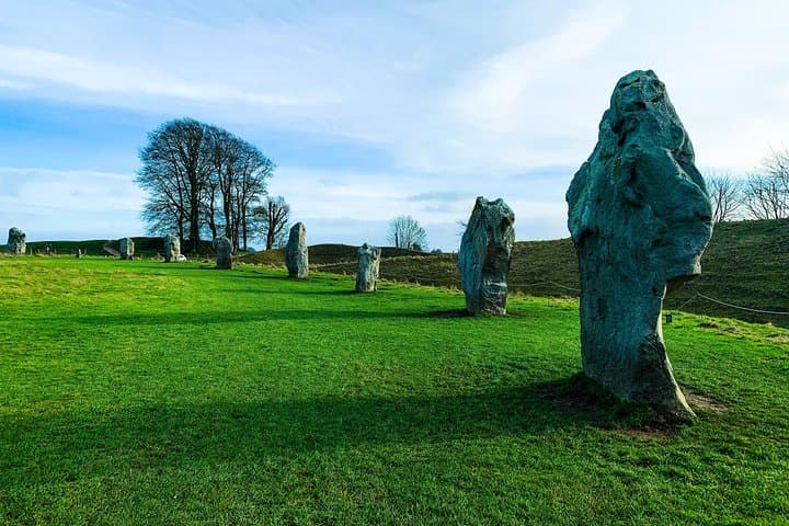 Bath, Avebury & Cotswolds Private Day Tour — Roman Baths to Ancient Stone Circles photo 4
