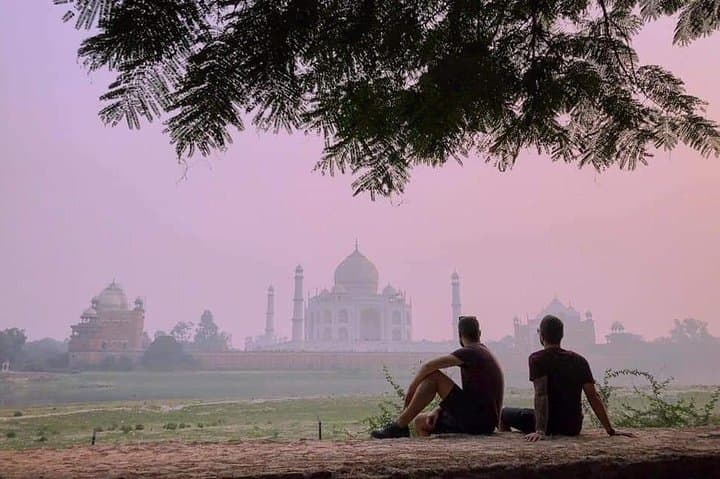 Sunrise at the Taj Mahal: Overnight Agra Tour from Delhi photo 3