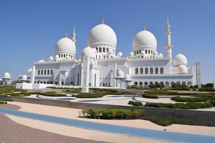 Abu Dhabi in a Day: Grand Mosque, Corniche & Ferrari World from Dubai photo 3