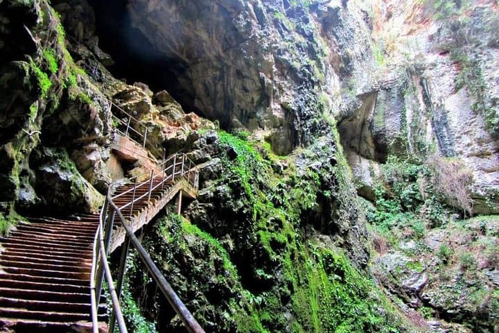 Taza and Jebel Tazzeka Day Trip from Fez: Old City Ramparts, Ras El Oued Falls & Natural Park photo 3