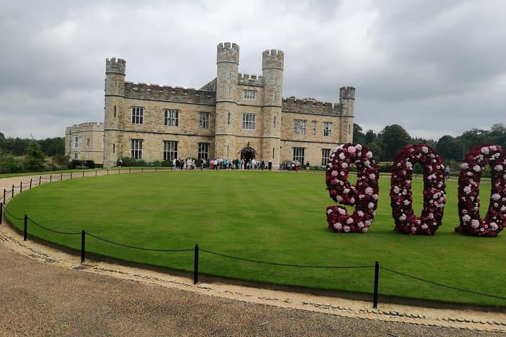 Private Luxury Transfer from London to Dover with Leeds Castle Stopover photo 6
