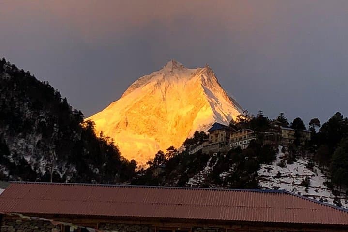 Manaslu Circuit Trek — 17-Day Larkya La High-Altitude Circuit in Nepal