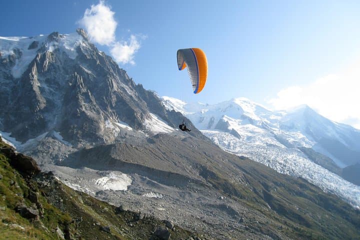 Paragliding Discovery Flight in Chamonix: Tandem Over the Mont Blanc Valley