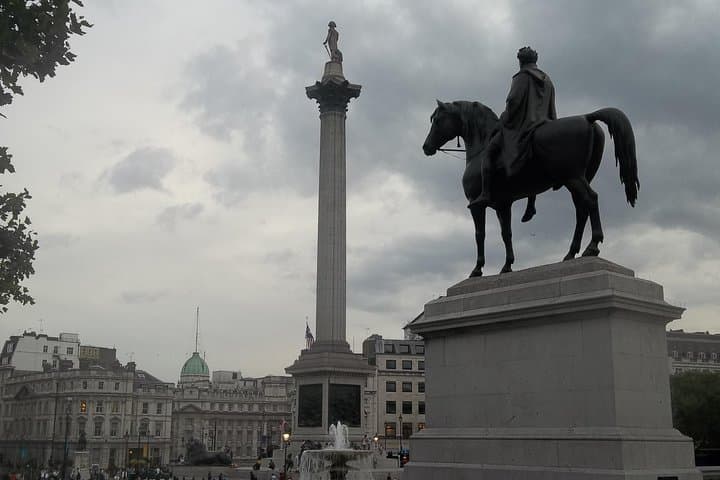 Family-Friendly London Highlights Walking Tour: Westminster to St. Paul's photo 5