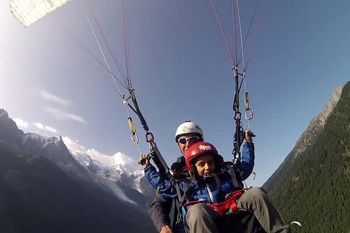 Paragliding Discovery Flight in Chamonix: Tandem Over the Mont Blanc Valley photo 4