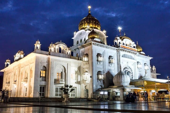 Delhi After Dark: Guided Evening Tour to India Gate, Gurudwara Bangla Sahib & Qutub Minar photo 2
