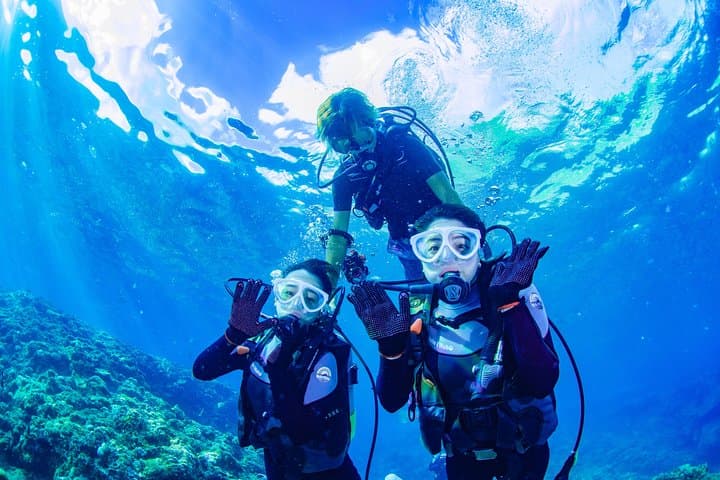 Blue Cave Introductory Dive: Private Guide, Short Boat Ride & Free Photos in Okinawa photo 3