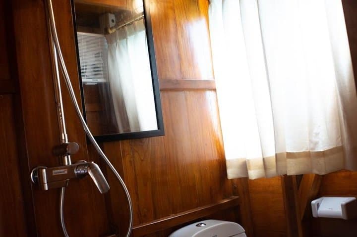 2-Day Private Komodo Boat Tour: Padar, Pink Beach & Komodo Dragons photo 4